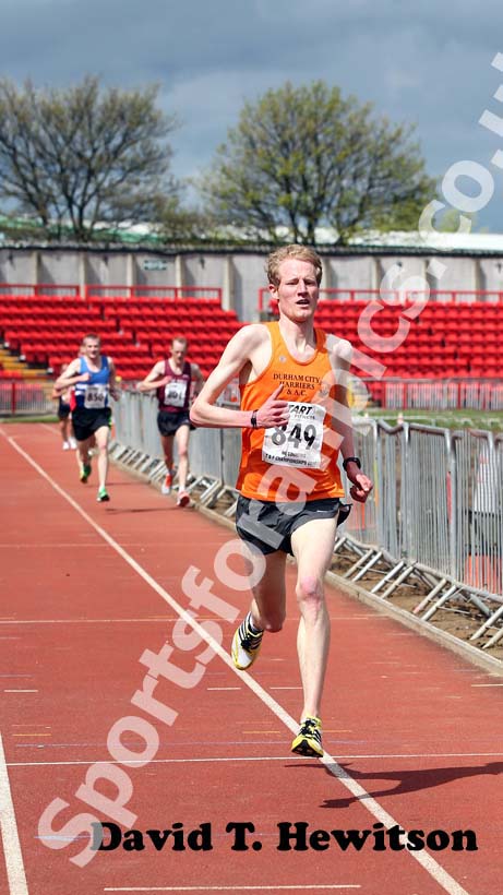 Dan Garbutt (Durham Harriers)  wins senior 5000 metres, 2012 North Eastern Championships.